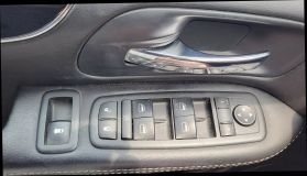2014 Chrysler Town & Country S Minivan 4d - Image 18
