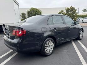2010 VOLKSWAGEN JETTA SEDAN 5-CYL, 2.5 LITER S SEDAN 4D