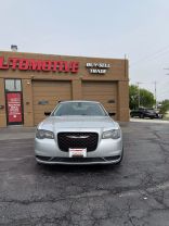 2019 CHRYSLER 300