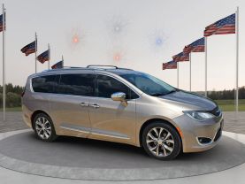2018 CHRYSLER PACIFICA VAN V6, 3.6 LITER LIMITED MINIVAN 4D