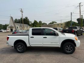 2015 Nissan Titan Crew Cab - Image 5