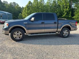 2005 FORD F150 SUPERCREW CAB PICKUP V8, 5.4 LITER LARIAT PICKUP 4D 5 1/2 FT at T&T Repairables - used car dealership in Spencer, Indiana.