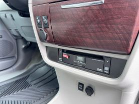 2013 TOYOTA SIENNA VAN V6, 3.5 LITER XLE MINIVAN 4D