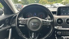 2019 Kia Stinger - Image 26
