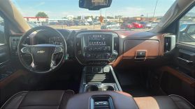 2018 CHEVROLET SILVERADO 1500 CREW CAB PICKUP V8, ECOTEC3, 6.2 LITER HIGH COUNTRY PICKUP 4D 5 3/4 FT