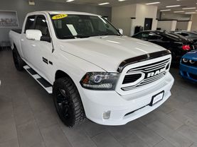 2018 RAM 1500 CREW CAB PICKUP V8, HEMI, 5.7 LITER SPORT PICKUP 4D 6 1/3 FT