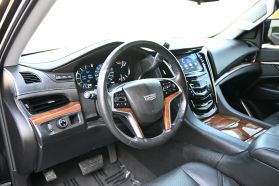 2017 CADILLAC ESCALADE ESV SUV V8, 6.2 LITER LUXURY SPORT UTILITY 4D