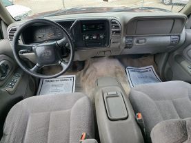 1999 Chevrolet Suburban 1500 - Image 16