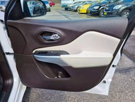 2018 JEEP CHEROKEE SUV V6, 3.2 LITER OVERLAND SPORT UTILITY 4D