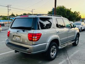 2004 TOYOTA SEQUOIA