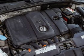 2012 Volkswagen Beetle - Image 40