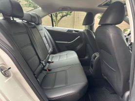 2013 VOLKSWAGEN JETTA SEDAN 5-CYL, PZEV, 2.5 LITER 2.5L SE SEDAN 4D