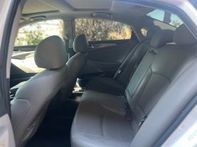 2015 HYUNDAI SONATA SEDAN 4-CYL, HYBRID, 2.4 LITER HYBRID LIMITED SEDAN 4D