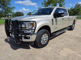 2018 FORD F250 SUPER DUTY CREW CAB PICKUP V8, TURBO DIESEL, 6.7L LARIAT PICKUP 4D 8 FT