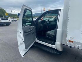 2012 FORD F550 SUPER DUTY REGULAR CAB 18FT BOX TRUCK WITH 2,000 LBS LIFTGATE BOX TRUCKS V8, TURBO DIESEL, 6.7 LITER 165" W.B. 2D - Eddies Auto Sales