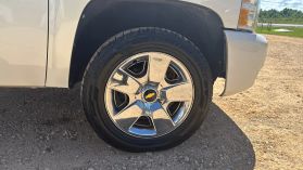 2009 CHEVROLET SILVERADO 1500 CREW CAB PICKUP V8, FLEX FUEL, 5.3 LITER LTZ PICKUP 4D 5 3/4 FT