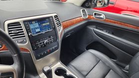 2011 JEEP GRAND CHEROKEE SUV V8, 5.7 LITER LIMITED SPORT UTILITY 4D