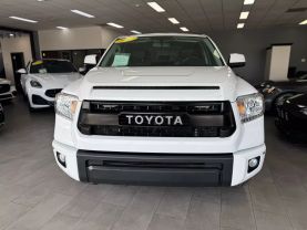 2017 TOYOTA TUNDRA CREWMAX PICKUP V8, FLEX FUEL, 5.7 LITER LIMITED PICKUP 4D 5 1/2 FT