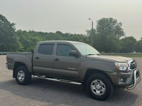 2012 TOYOTA TACOMA DOUBLE CAB PICKUP V6, 4.0 LITER PICKUP 4D 5 FT