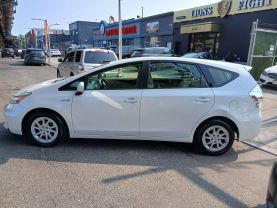 2013 TOYOTA PRIUS V