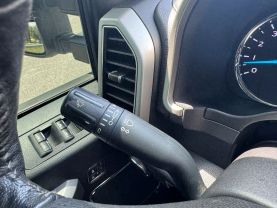 2019 FORD F250 SUPER DUTY CREW CAB PICKUP V8, TURBO DIESEL, 6.7 LITER LARIAT PICKUP 4D 6 3/4 FT