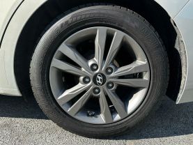2017 HYUNDAI ELANTRA SEDAN 4-CYL, 2.0 LITER SE SEDAN 4D