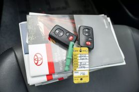 2012 TOYOTA PRIUS PLUG-IN HYBRID HATCHBACK 4-CYL, HYBRID, 1.8 LITER HATCHBACK 4D