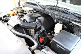 2001 GMC YUKON SUV V8, 6.0 LITER DENALI SPORT UTILITY 4D