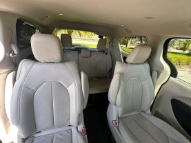 2021 CHRYSLER PACIFICA HYBRID VAN V6, HYBRID, 3.6 LITER TOURING L VAN 4D