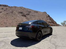 2023 TESLA MODEL Y SUV DUAL AC ELECTRIC MOTORS LONG RANGE SPORT UTILITY 4D