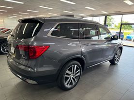 2017 HONDA PILOT SUV V6, I-VTEC, 3.5 LITER ELITE SPORT UTILITY 4D
