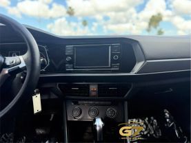 2019 Volkswagen Jetta - Image 17