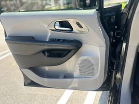 2021 CHRYSLER PACIFICA HYBRID VAN V6, HYBRID, 3.6 LITER TOURING L VAN 4D