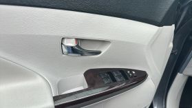 2012 Toyota Venza - Image 11