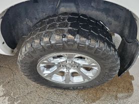 2016 RAM 1500 CREW CAB