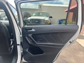2022 VOLKSWAGEN TIGUAN SUV 4-CYL, TURBO, 2.0 LITER SEL R-LINE 4MOTION SPORT UTILITY 4D