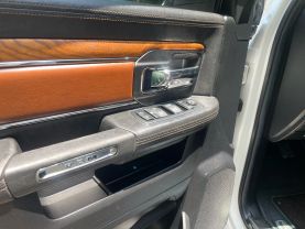 2014 RAM 1500 CREW CAB PICKUP V8, HEMI, 5.7 LITER LARAMIE LONGHORN PICKUP 4D 5 1/2 FT
