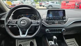 2025 Nissan Altima - Image 9