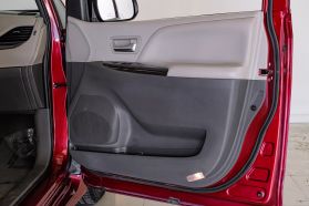 2020 TOYOTA SIENNA VAN V6, 3.5 LITER XLE MINIVAN 4D