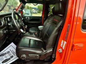 2018 JEEP WRANGLER UNLIMITED SUV - MANUAL - Dart Auto Group