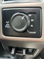 2017 Ford F250 Super Duty Crew Cab Platinum Pickup 4d 6 3/4 Ft - Image 30