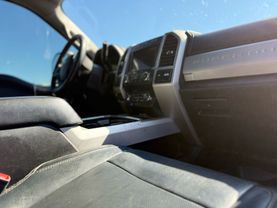 2019 FORD F350 SUPER DUTY CREW CAB PICKUP V8, TURBO DIESEL, 6.7 LITER LARIAT PICKUP 4D 6 3/4 FT