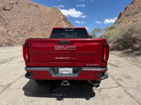 2022 GMC SIERRA 2500 HD CREW CAB PICKUP V8, 6.6 LITER DENALI PICKUP 4D 6 1/2 FT