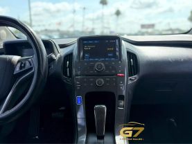 2013 Chevrolet Volt - Image 17