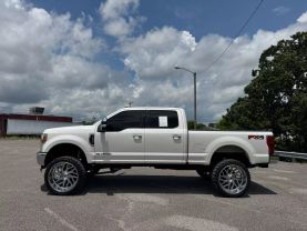 2019 FORD F250 SUPER DUTY CREW CAB PICKUP V8, TURBO DIESEL, 6.7 LITER LARIAT PICKUP 4D 6 3/4 FT