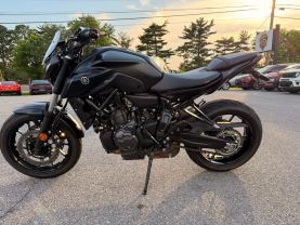 2024 YAMAHA MT-07 SPORTBIKES - -