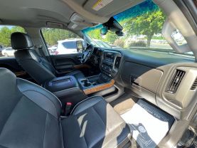 2018 Chevrolet Silverado 3500 Hd Crew Cab High Country Pickup 4d 8 Ft - Image 25