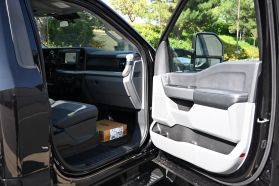 2023 FORD F450 SUPER DUTY REGULAR CAB & CHASSIS CAB CHASSIS V8, 7.3 LITER XLT CAB & CHASSIS 2D