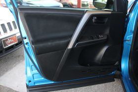 2018 Toyota Rav4 - Image 19