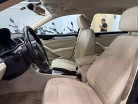 2012 VOLKSWAGEN PASSAT